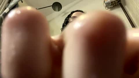 Snapshot of ceoglo chatting on 12-21-24, 12:20 ceoglo online show from 12-21-24, 12:20