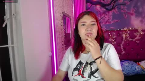 Cerecita  online show from 09-23-25, 11:35