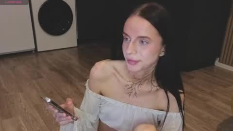 Livia online show from 04-19-26, 10:56