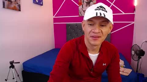 Cesirry online show from 07-22-26, 12:41