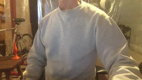 Snapshot of cfnmworkout1 chatting on 02-15-26, 06:26 cfnmworkout1 online show from 02-15-26, 06:26