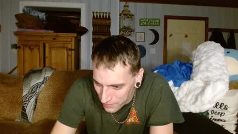 Snapshot of cguffey2284 chatting on 12-28-24, 05:55 cguffey2284 online show from 12-28-24, 05:55