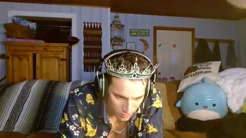 Snapshot of cguffey2284 chatting on 12-30-24, 01:04 cguffey2284 online show from 12-30-24, 01:04