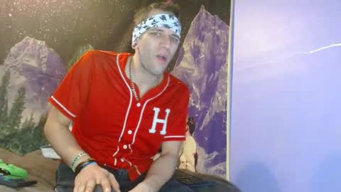 Snapshot of cguffey2284 chatting on 01-01-25, 08:24 cguffey2284 online show from 01-01-25, 08:24