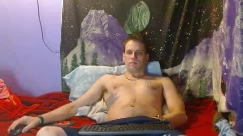 Snapshot of cguffey2284 chatting on 01-06-25, 05:19 cguffey2284 online show from 01-06-25, 05:19