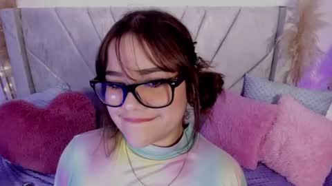 Snapshot of chaarlotte_1 chatting on 06-11-26, 04:05 charlotte online show from 06-11-26, 04:05