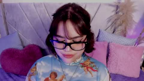 Snapshot of chaarlotte_1 chatting on 06-12-26, 04:17 charlotte online show from 06-12-26, 04:17