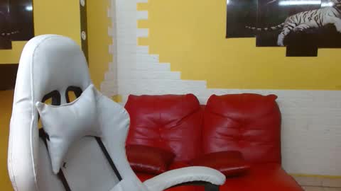 Snapshot of chacorta_ chatting on 04-23-26, 02:30 chacorta_ online show from 04-23-26, 02:30