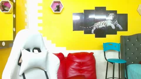 Snapshot of chacorta_ chatting on 06-04-26, 12:33 chacorta_ online show from 06-04-26, 12:33
