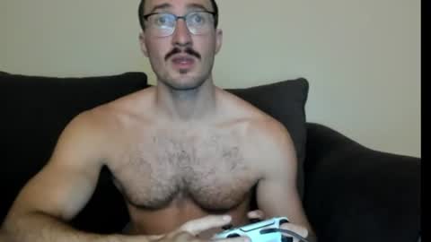 Snapshot of chadpowerz chatting on 07-04-26, 04:29 Lydong online show from 07-04-26, 04:29