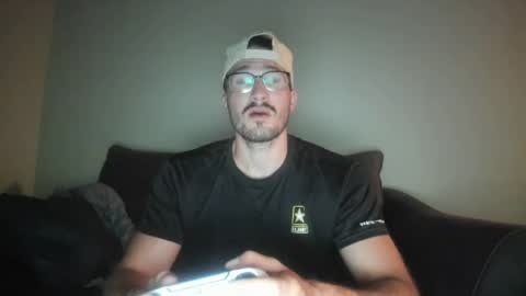 Snapshot of chadpowerz chatting on 07-13-26, 04:04 Lydong online show from 07-13-26, 04:04