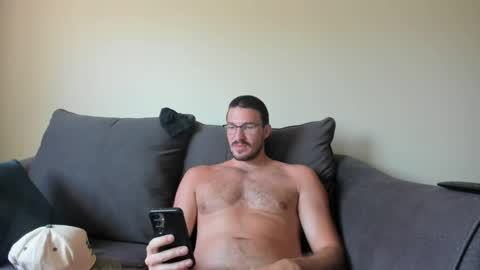 Snapshot of chadpowerz chatting on 07-13-26, 04:54 Lydong online show from 07-13-26, 04:54