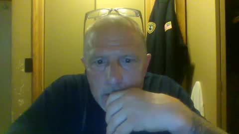 Snapshot of chadsters123 chatting on 09-20-25, 05:30 chadsters123 online show from 09-20-25, 05:30