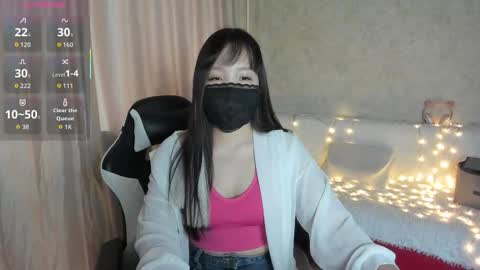 Chichi online show from 01-06-26, 05:11