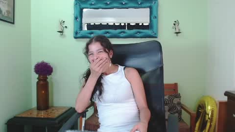 Chalon  online show from 04-17-26, 07:06