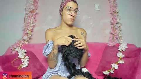 Snapshot of chaminelan chatting on 09-24-25, 08:23 chaminelan online show from 09-24-25, 08:23