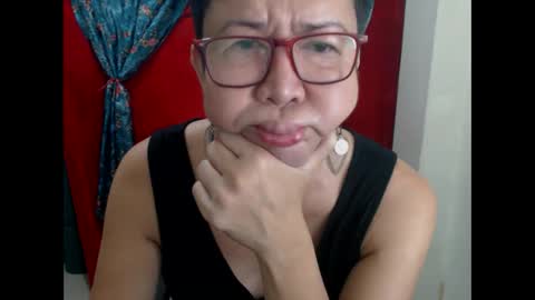 Snapshot of champaka123 chatting on 05-14-26, 06:20 champaka online show from 05-14-26, 06:20