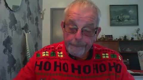 Snapshot of champers37 chatting on 12-20-25, 10:00 Champers online show from 12-20-25, 10:00