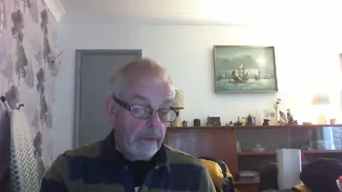 Snapshot of champers37 chatting on 01-10-26, 10:50 Champers online show from 01-10-26, 10:50