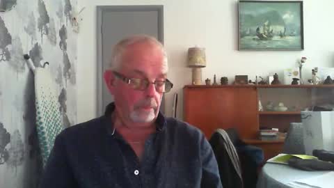 Snapshot of champers37 chatting on 05-25-26, 01:28 Champers online show from 05-25-26, 01:28