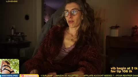 Snapshot of chanalephaz chatting on 12-11-24, 10:27 Rebecca online show from 12-11-24, 10:27