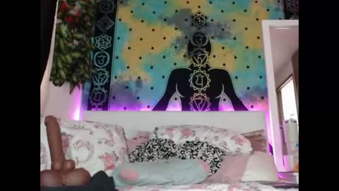 Chanel M. online show from 01-08-25, 07:45