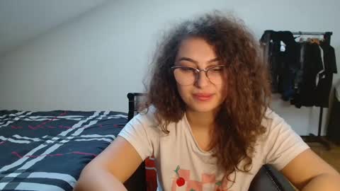Stephanieblisss online show from 01-19-25, 10:06