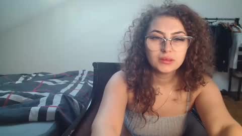 Stephanieblisss online show from 02-09-25, 11:36