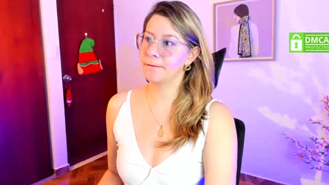 Snapshot of chanell_taylor_ chatting on 12-26-24, 02:37 chanell online show from 12-26-24, 02:37