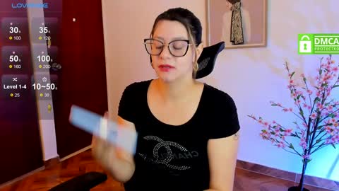 Snapshot of chanell_taylor_ chatting on 01-25-25, 02:36 chanell online show from 01-25-25, 02:36