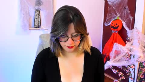 Snapshot of chanell_taylor_ chatting on 10-13-25, 01:00 chanell online show from 10-13-25, 01:00