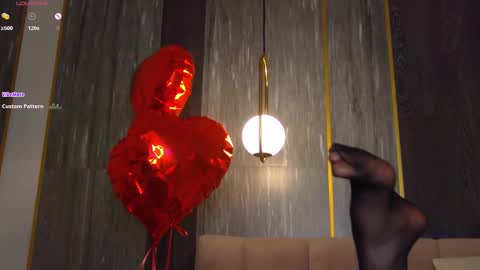 Snapshot of chanelmay chatting on 02-24-25, 11:43 Chanel online show from 02-24-25, 11:43