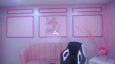 Snapshot of channel_blonde_a chatting on 02-01-25, 09:08 channel_blonde_a online show from 02-01-25, 09:08