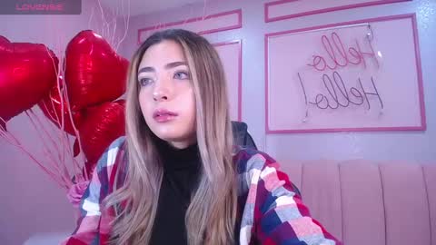 Snapshot of channel_blonde_a chatting on 02-12-25, 04:33 channel_blonde_a online show from 02-12-25, 04:33