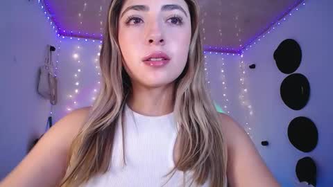 Snapshot of channel_blonde_a chatting on 03-12-25, 06:55 channel_blonde_a online show from 03-12-25, 06:55