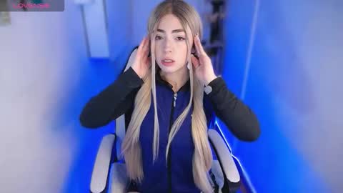 Snapshot of channel_blonde_a chatting on 11-07-25, 03:45 channel_blonde_a online show from 11-07-25, 03:45