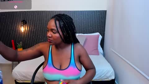 Chanel online show from 03-11-25, 07:03