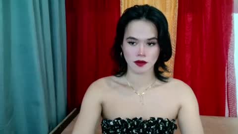 Snapshot of channel_maxine chatting on 07-18-26, 06:23 Rosette online show from 07-18-26, 06:23