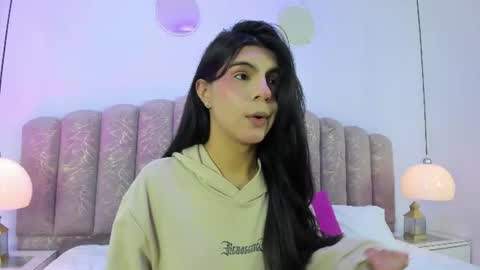 Snapshot of channel_sofia chatting on 07-10-26, 10:23 Channel Sofia online show from 07-10-26, 10:23