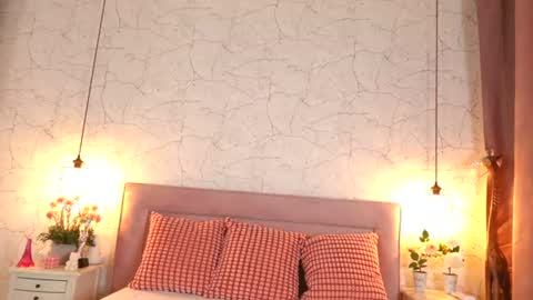 Snapshot of channelangeless chatting on 06-12-26, 02:05 Channelangeless online show from 06-12-26, 02:05