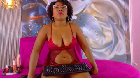 Snapshot of channelcroix chatting on 11-18-25, 08:02 channelcroix online show from 11-18-25, 08:02