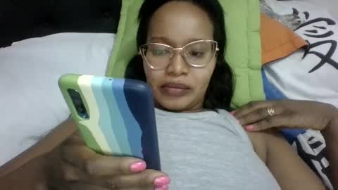 Snapshot of chantal99 chatting on 01-31-25, 03:55 chantal99 online show from 01-31-25, 03:55