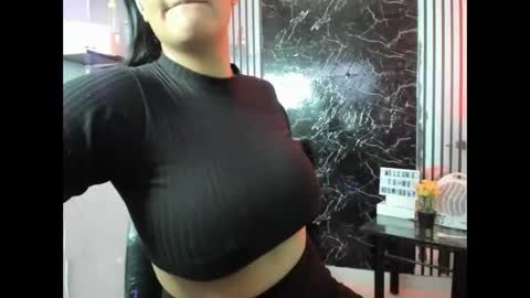 Snapshot of chantal_sex2 chatting on 11-30-25, 02:48 Chantal baby online show from 11-30-25, 02:48