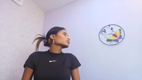 Raquel  online show from 10-29-25, 12:07