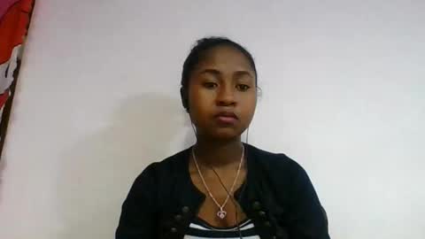 Snapshot of chantale483461 chatting on 06-10-26, 06:01 chantale483461 online show from 06-10-26, 06:01