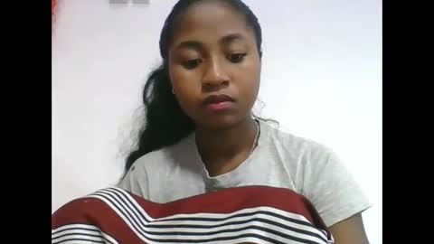 Snapshot of chantale483461 chatting on 06-11-26, 04:32 chantale483461 online show from 06-11-26, 04:32