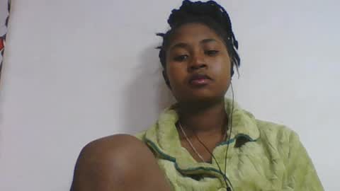 Snapshot of chantale483461 chatting on 07-07-26, 06:47 chantale483461 online show from 07-07-26, 06:47