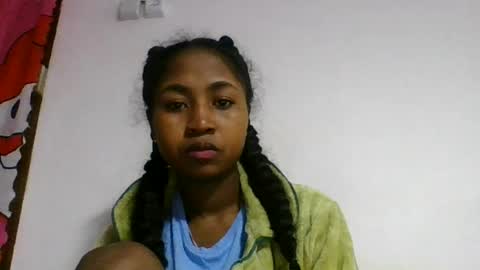 Snapshot of chantale483461 chatting on 07-19-26, 04:05 chantale483461 online show from 07-19-26, 04:05