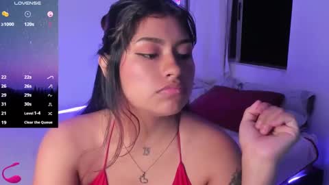 Snapshot of chantalpetit chatting on 01-30-25, 01:55 chantalpetit online show from 01-30-25, 01:55