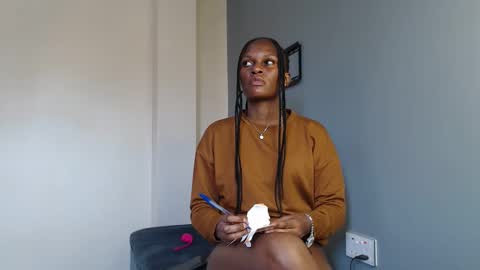 Chantel online show from 11-11-25, 08:14